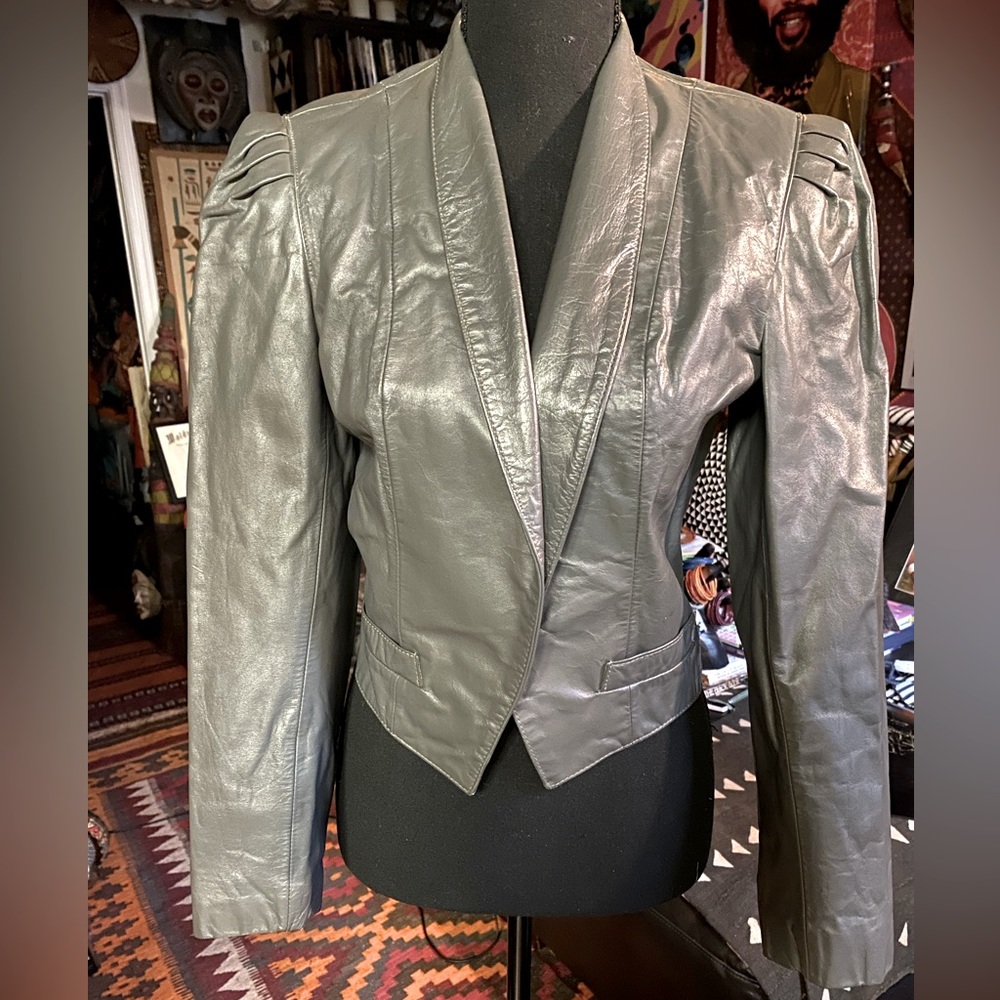 VTG Gray Leather Jacket by Foxmoor, size 7/8